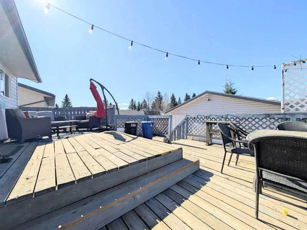 1013 10 Avenue SE Slave Lake AB T0G 2A3