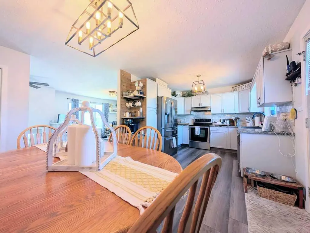 1013 10 Avenue SE Slave Lake AB T0G 2A3
