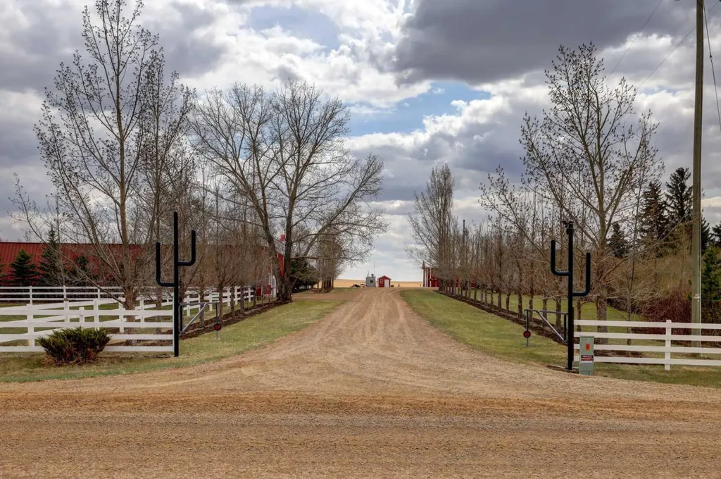 200075 Twp Road 302 Rural Starland County AB T0J 0Y0