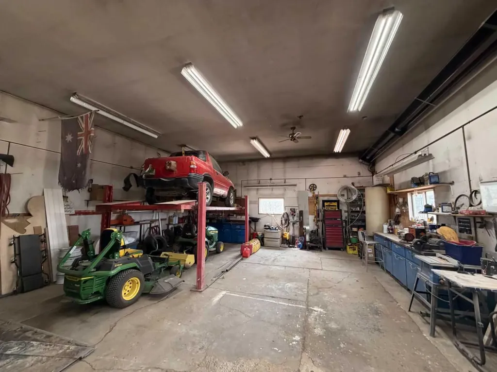 200075 Twp Road 302 Rural Starland County AB T0J 0Y0