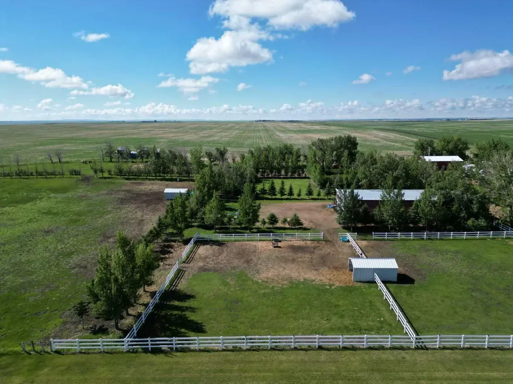 200075 Twp Road 302 Rural Starland County AB T0J 0Y0