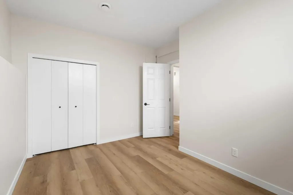 49 Martin Crossing Green NE Calgary AB T3J 3P1