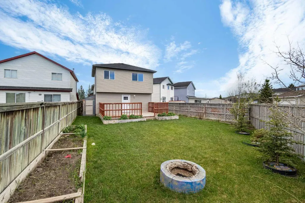 49 Martin Crossing Green NE Calgary AB T3J 3P1