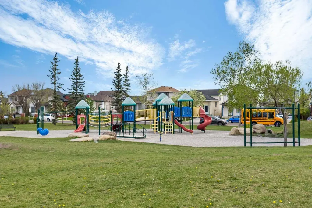 49 Martin Crossing Green NE Calgary AB T3J 3P1