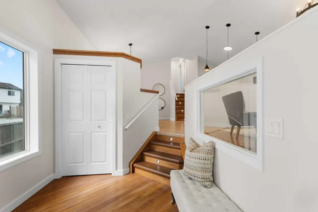 49 Martin Crossing Green NE Calgary AB T3J 3P1