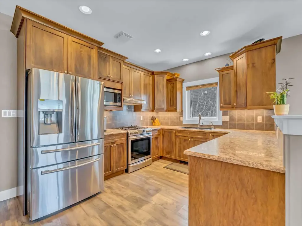 16 Sandpiper Estates Road Lake Newell Resort AB T1R 0X7
