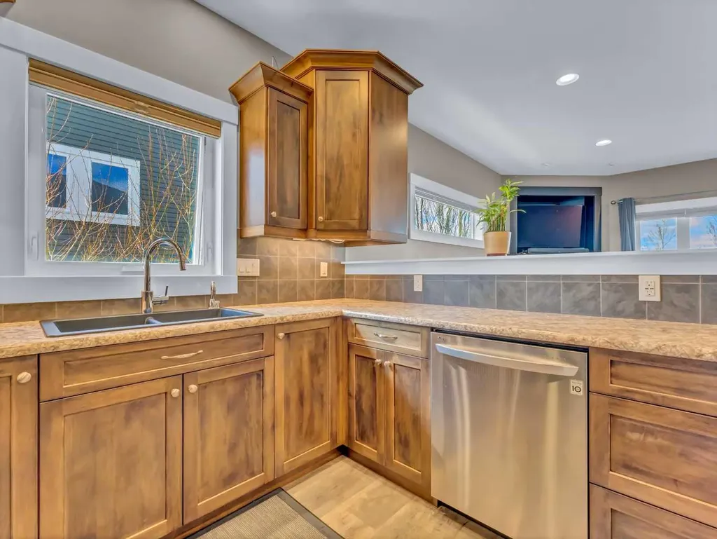 16 Sandpiper Estates Road Lake Newell Resort AB T1R 0X7