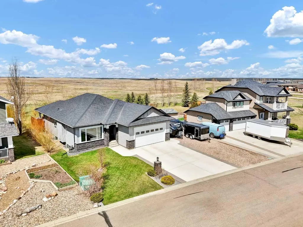 16 Sandpiper Estates Road Lake Newell Resort AB T1R 0X7
