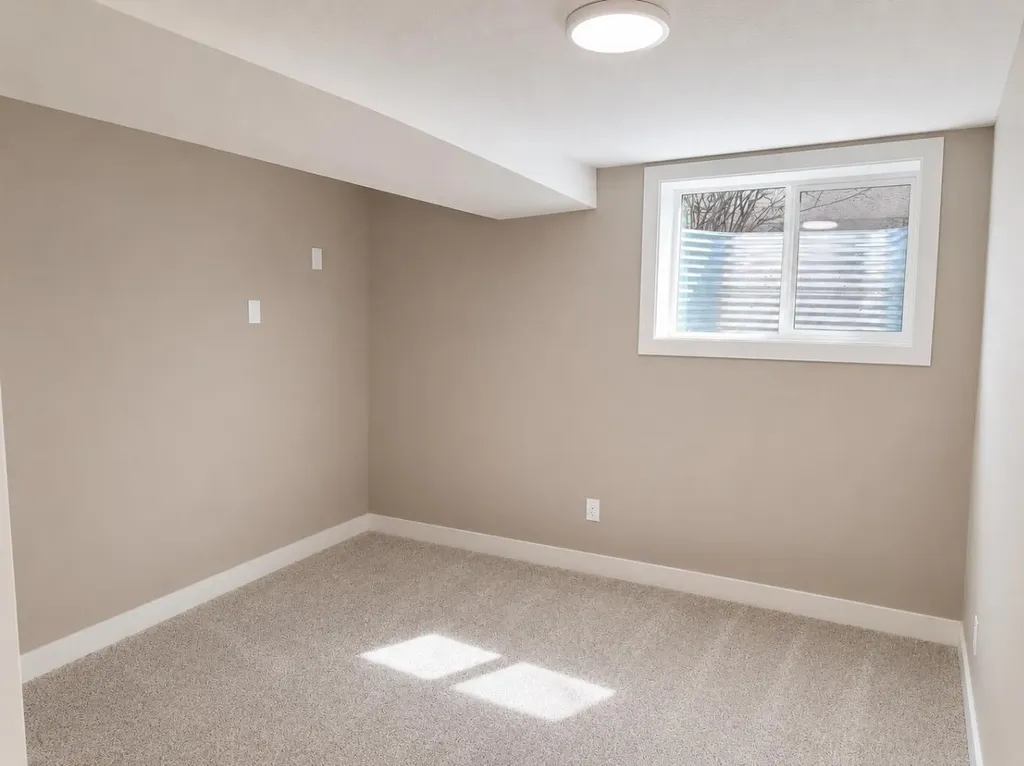 25 Osborne Street Red Deer AB T4N 5C1