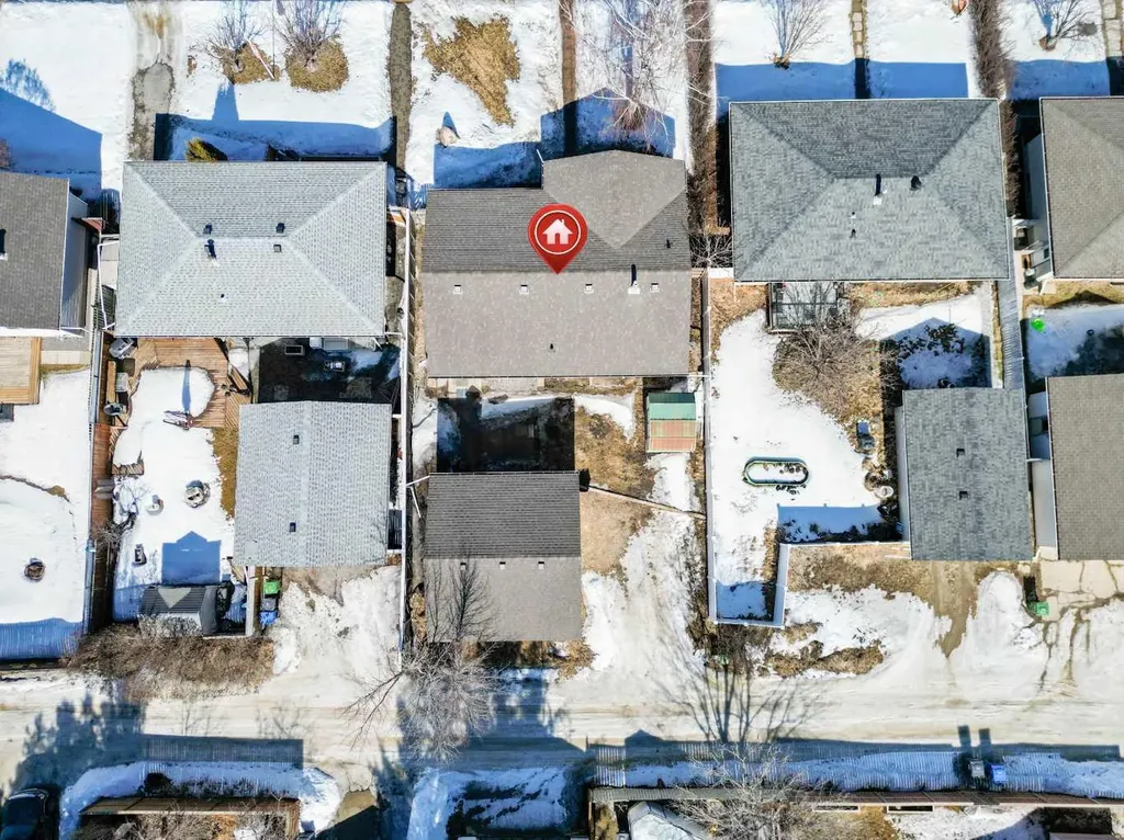 25 Osborne Street Red Deer AB T4N 5C1