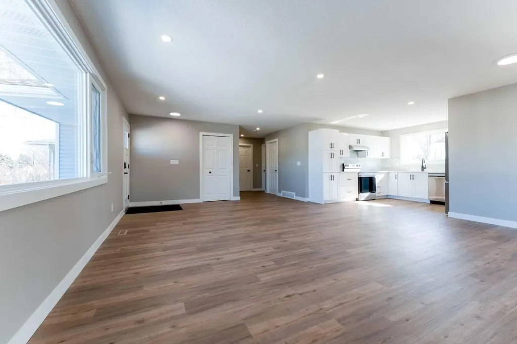 25 Osborne Street Red Deer AB T4N 5C1