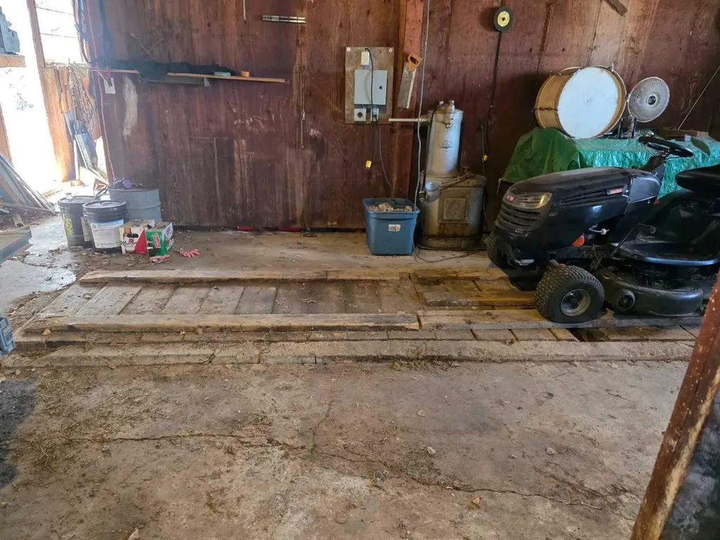 8118 Highway 620 Rural Brazeau County AB T7A2A1