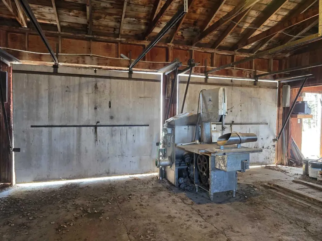 8118 Highway 620 Rural Brazeau County AB T7A2A1