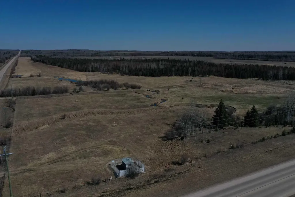 8118 Highway 620 Rural Brazeau County AB T7A2A1
