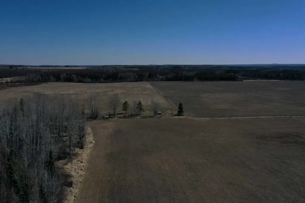 8118 Highway 620 Rural Brazeau County AB T7A2A1