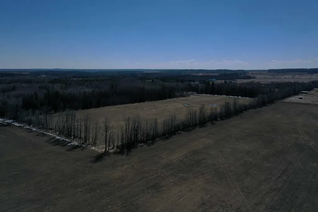 8118 Highway 620 Rural Brazeau County AB T7A2A1