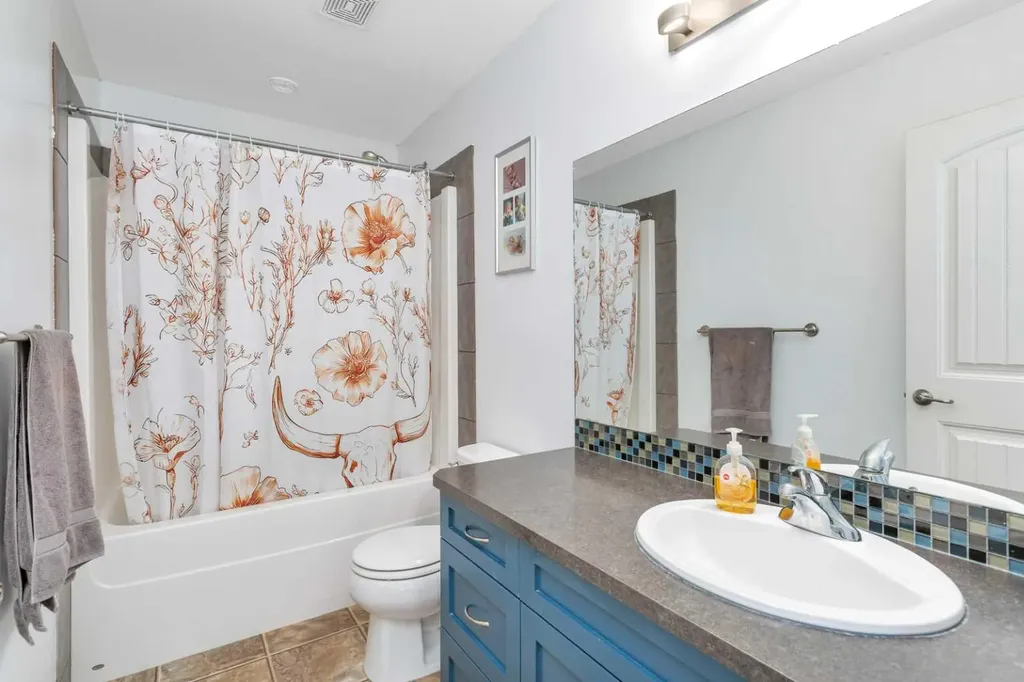 5908 67 Avenue Rocky Mountain House AB T4T 1V6