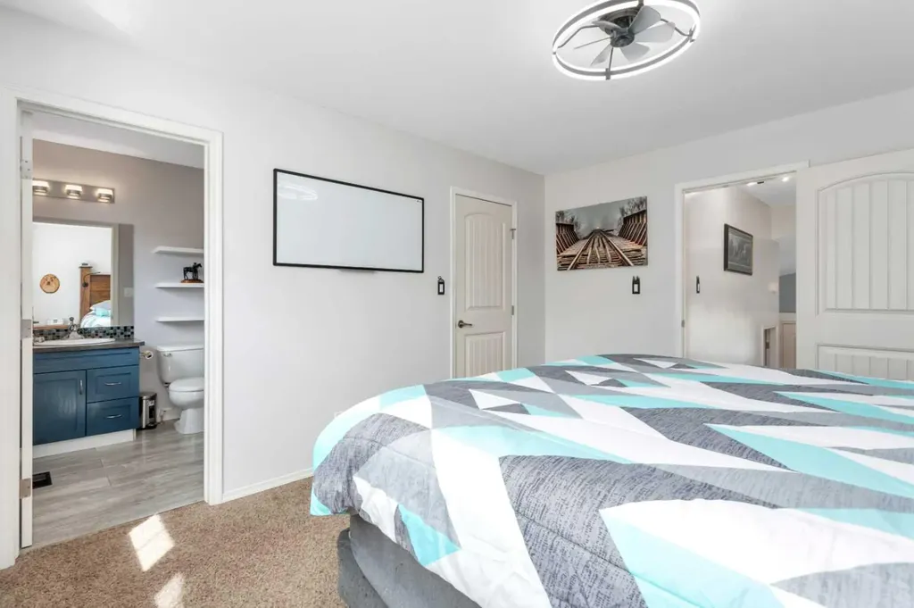 5908 67 Avenue Rocky Mountain House AB T4T 1V6