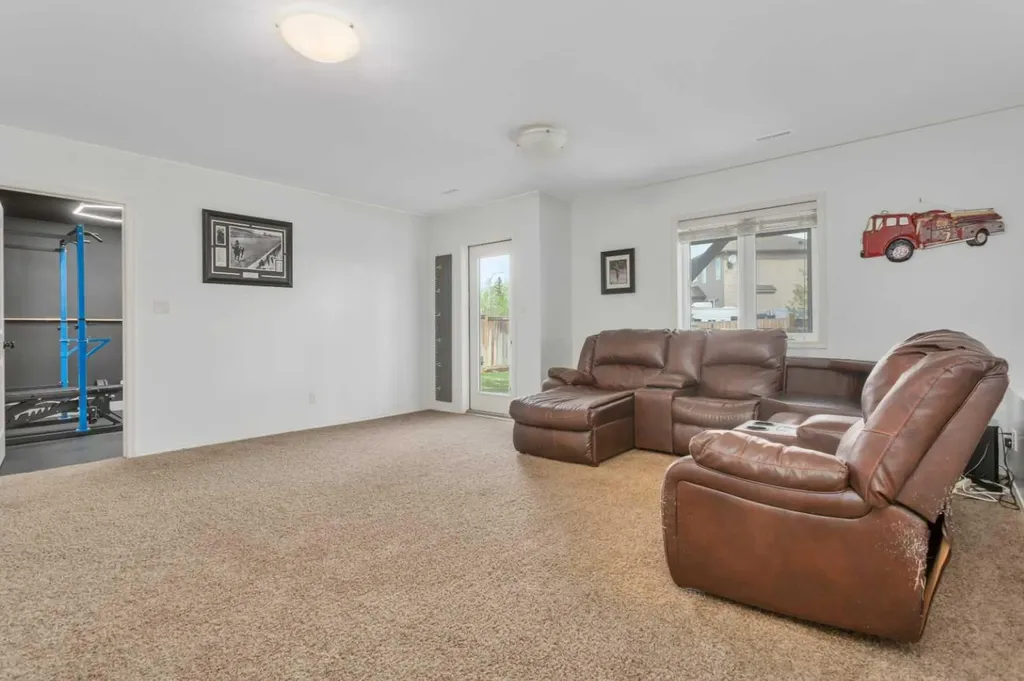 5908 67 Avenue Rocky Mountain House AB T4T 1V6