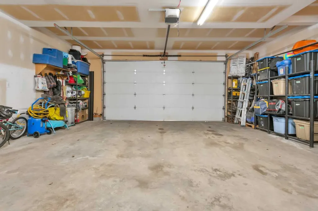 5908 67 Avenue Rocky Mountain House AB T4T 1V6