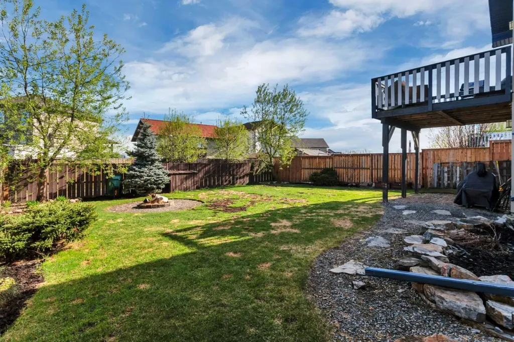 5908 67 Avenue Rocky Mountain House AB T4T 1V6