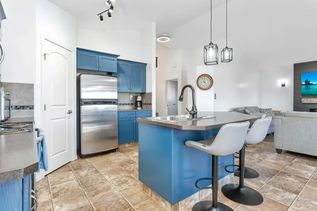 5908 67 Avenue Rocky Mountain House AB T4T 1V6