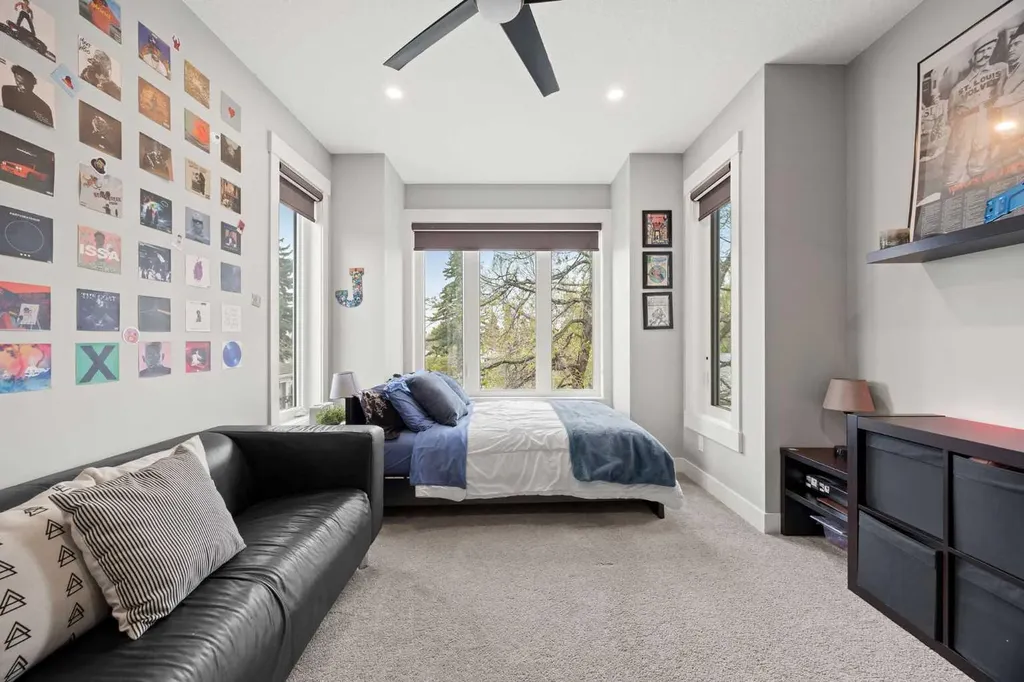 2223 Glenwood Drive SW Calgary AB T3E 3Y7