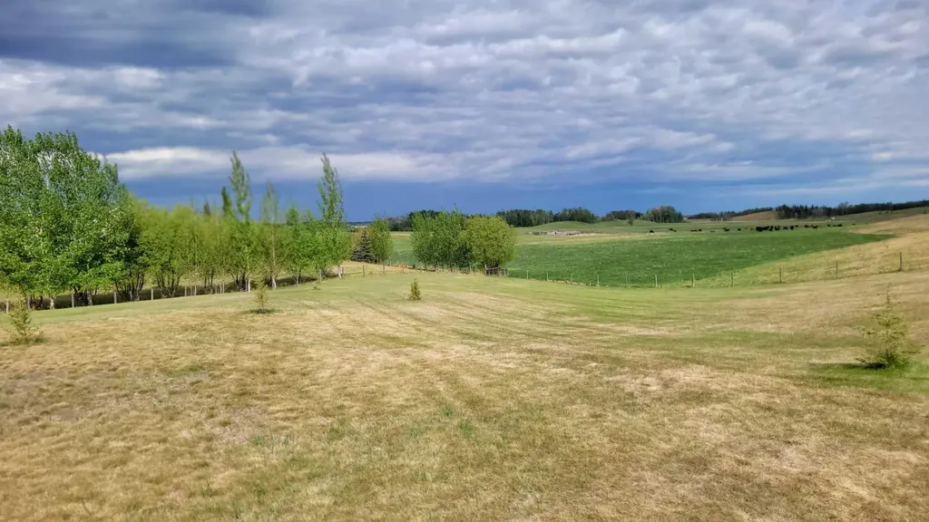 121-2310 Twp Road 370 Rural Red Deer County AB T4G0N4