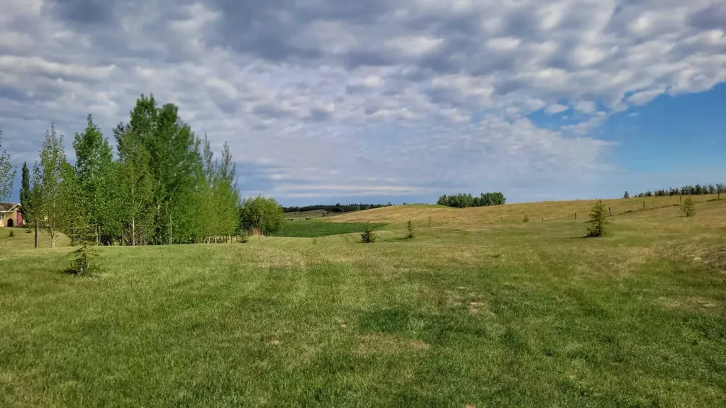 121-2310 Twp Road 370 Rural Red Deer County AB T4G0N4