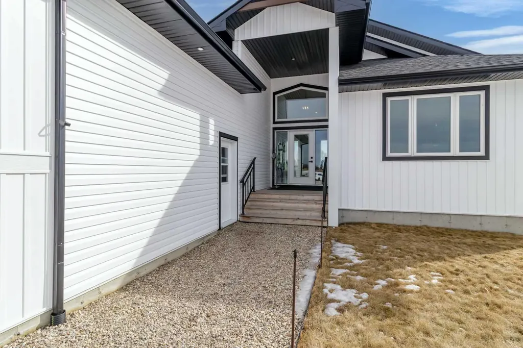 121-2310 Twp Road 370 Rural Red Deer County AB T4G0N4