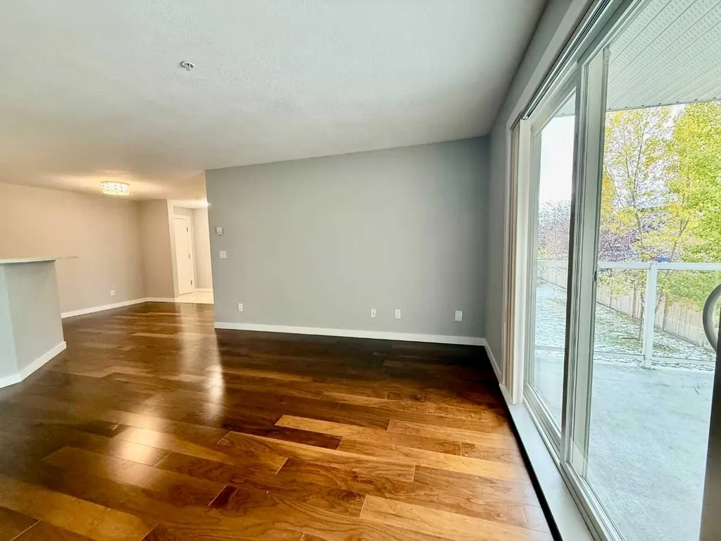 2518 Fish Creek Boulevard SW Calgary AB T2Y 4T5