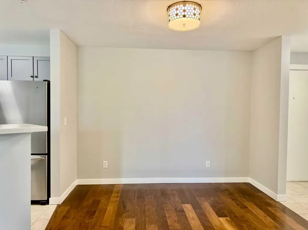 2518 Fish Creek Boulevard SW Calgary AB T2Y 4T5