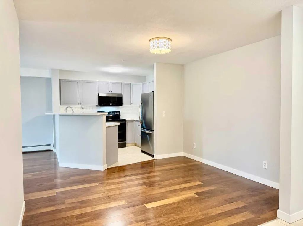 2518 Fish Creek Boulevard SW Calgary AB T2Y 4T5