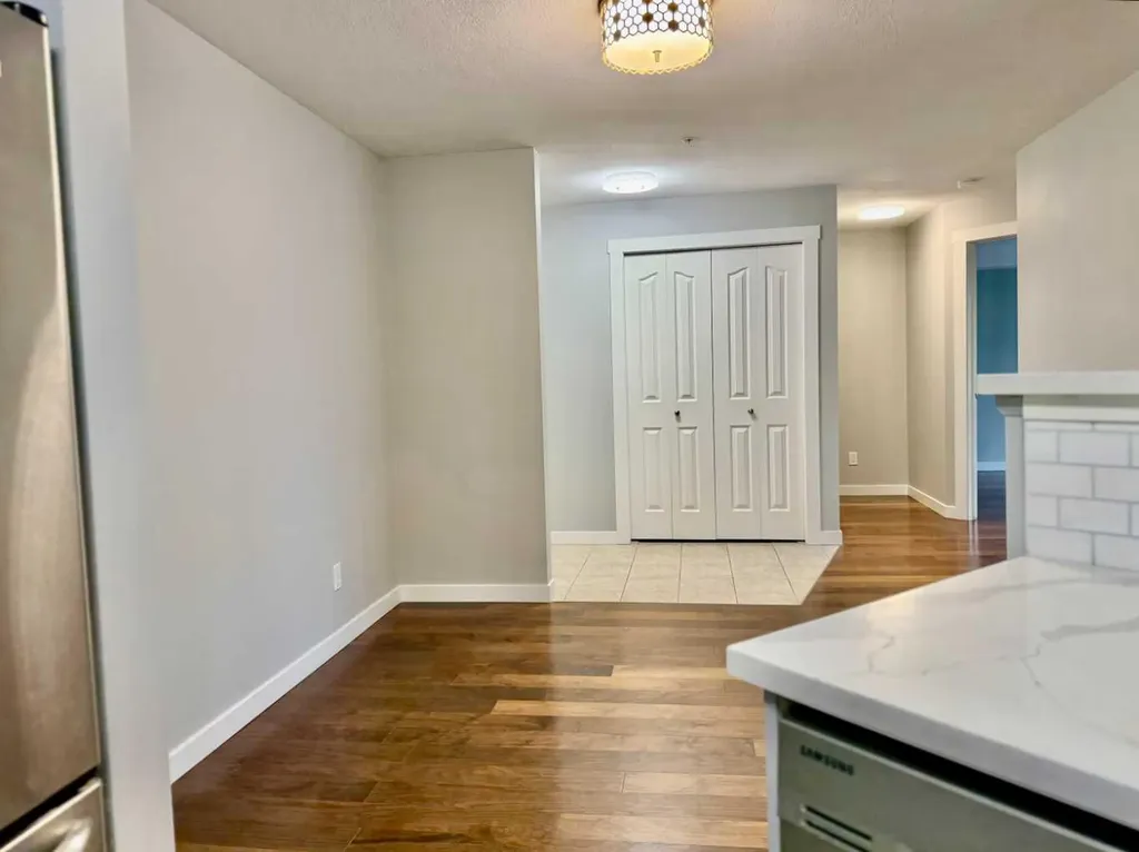 2518 Fish Creek Boulevard SW Calgary AB T2Y 4T5