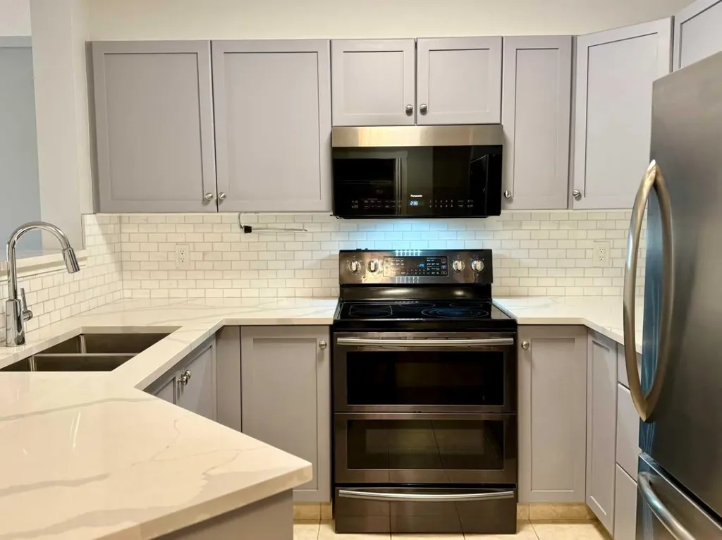 2518 Fish Creek Boulevard SW Calgary AB T2Y 4T5