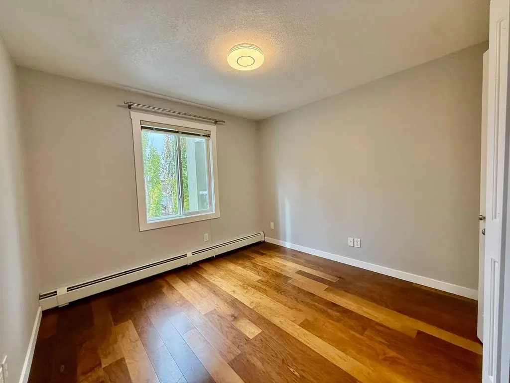 2518 Fish Creek Boulevard SW Calgary AB T2Y 4T5