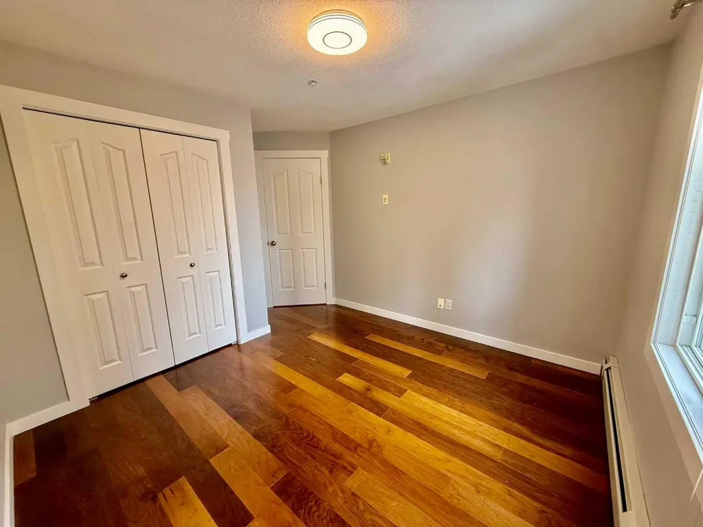2518 Fish Creek Boulevard SW Calgary AB T2Y 4T5