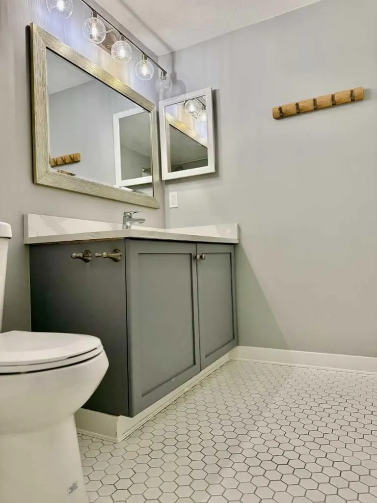 2518 Fish Creek Boulevard SW Calgary AB T2Y 4T5