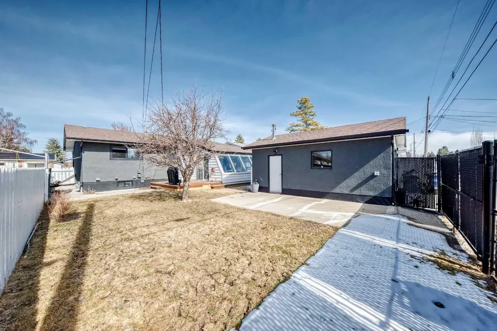 9215 Allison Drive SE Calgary AB T2J 1B3