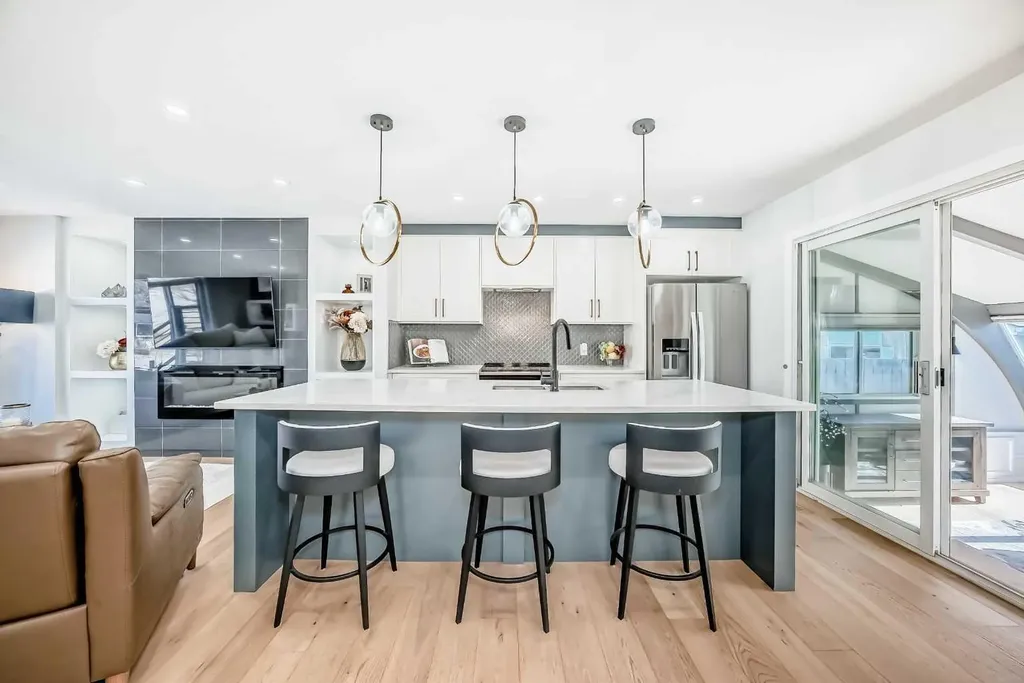 9215 Allison Drive SE Calgary AB T2J 1B3