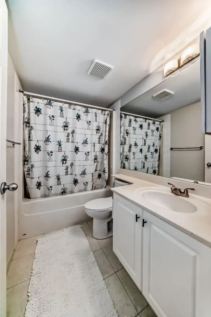 290 Shawville Way SE Calgary AB T2Y3Z9