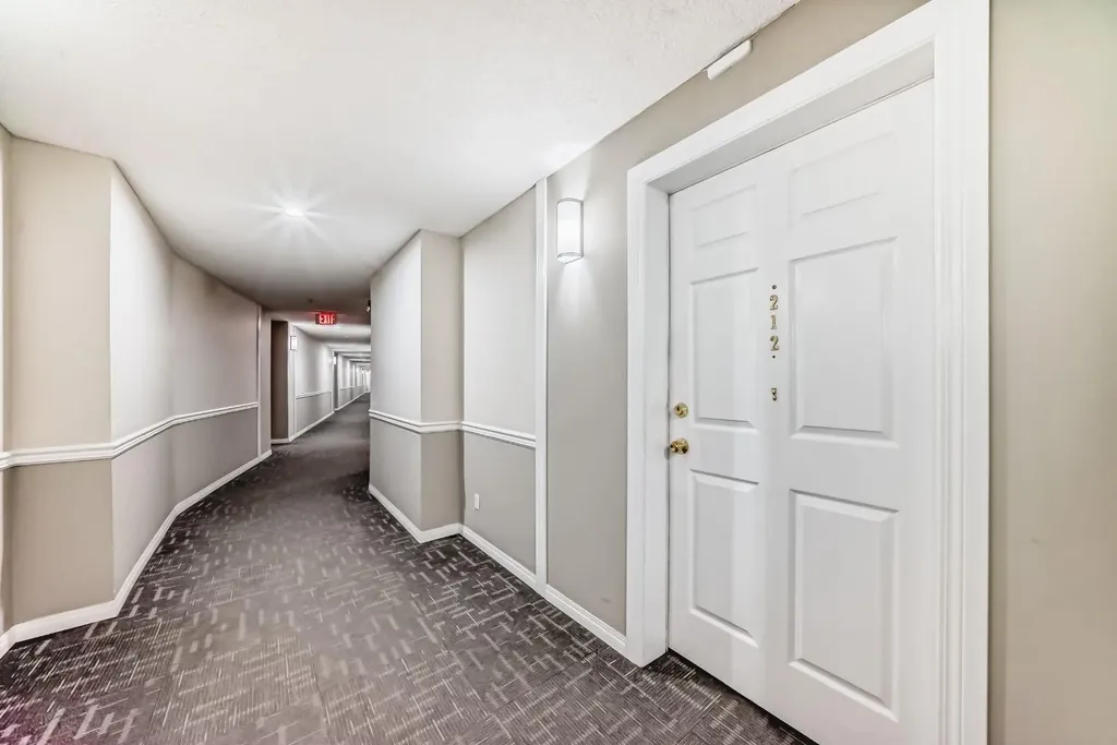 290 Shawville Way SE Calgary AB T2Y3Z9