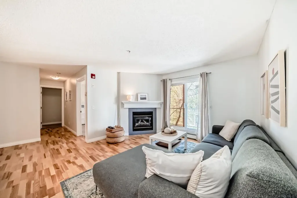 290 Shawville Way SE Calgary AB T2Y3Z9