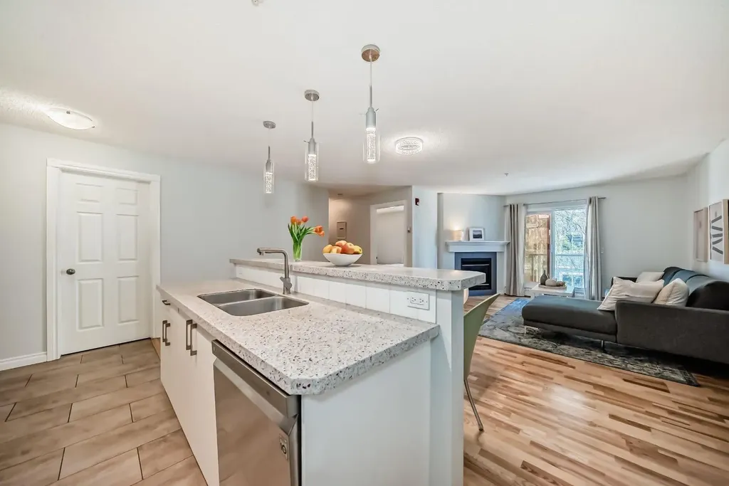 290 Shawville Way SE Calgary AB T2Y3Z9