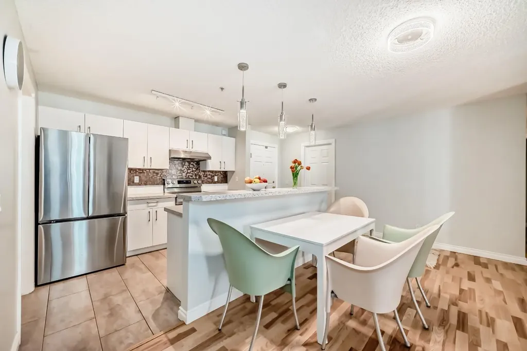290 Shawville Way SE Calgary AB T2Y3Z9