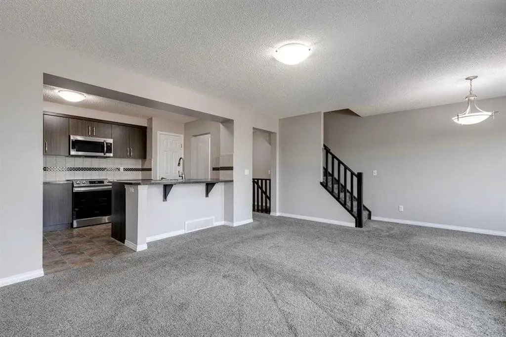 113 Windstone Avenue SW Airdrie AB T4B 3R3