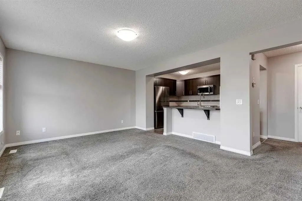 113 Windstone Avenue SW Airdrie AB T4B 3R3
