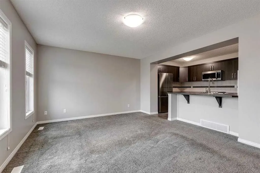 113 Windstone Avenue SW Airdrie AB T4B 3R3