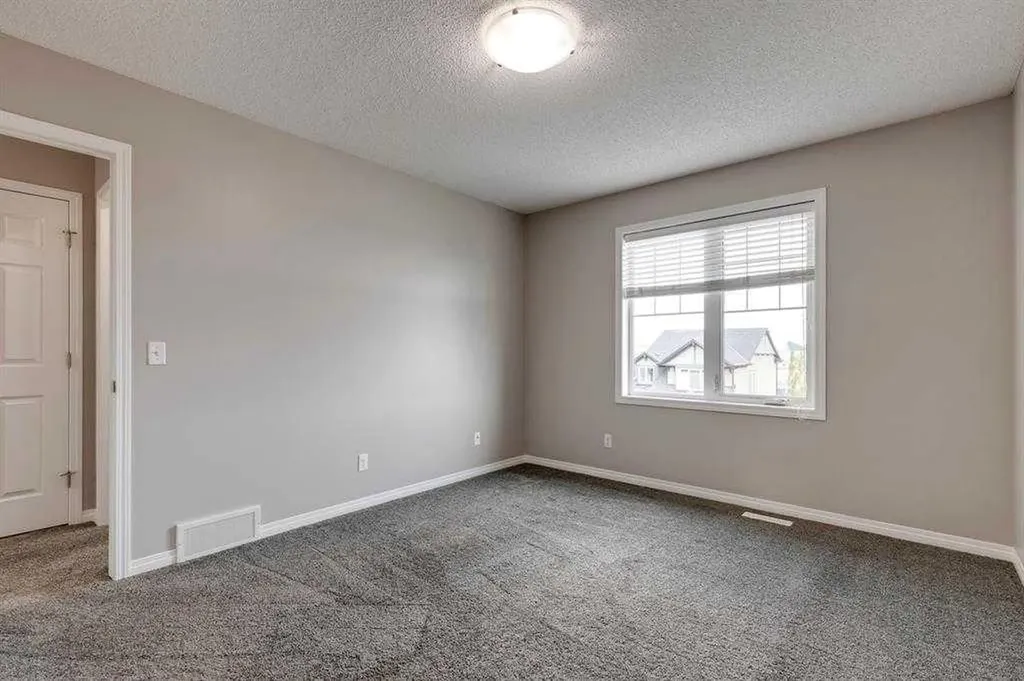 113 Windstone Avenue SW Airdrie AB T4B 3R3