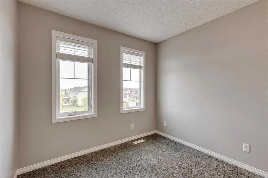 113 Windstone Avenue SW Airdrie AB T4B 3R3